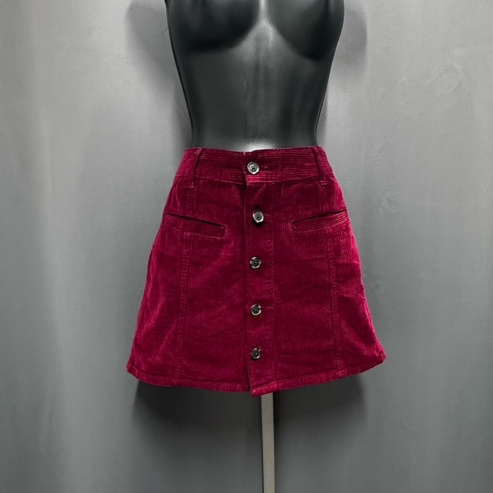 🎁5 FOR $50 SALE🎁 American Eagle Cabernet Button Front Corduroy Mini Skirt